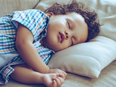 La sieste de l'enfant et ses bienfaits : jusqu'à quel âge ?
